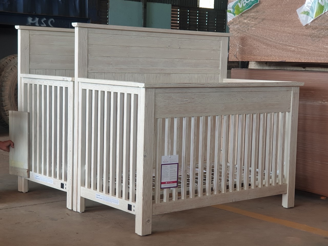 Exporting wooden furniture from Vietnam to the U.S. compliance checklist