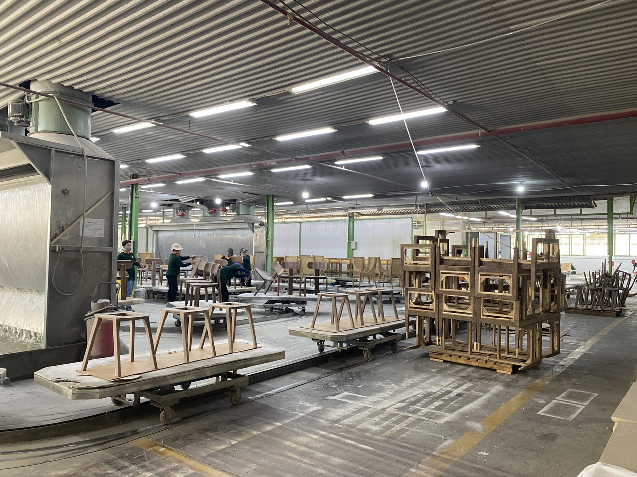 source interior furniture from Vietnam